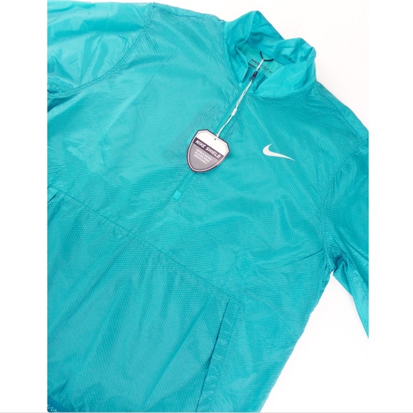 nike hyperadapt shield lite half-zip